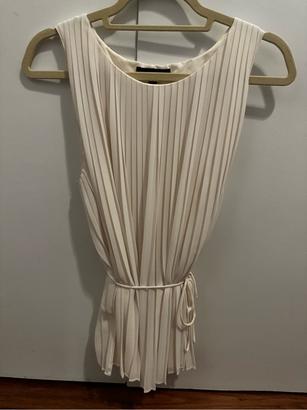 Banana Republic Cream Pleated Sleeveless Mini Dress with Waist Tie